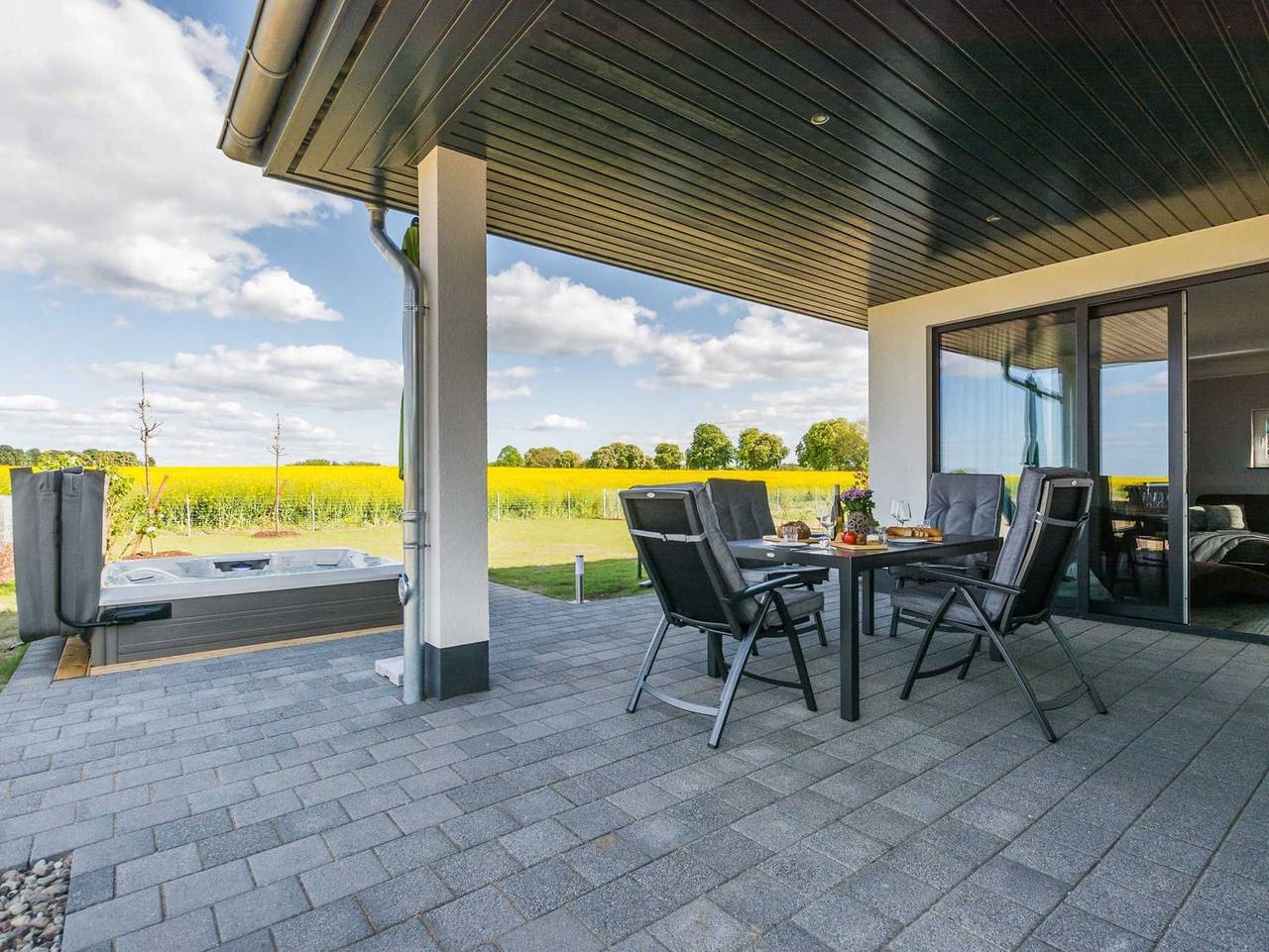 Luxus-Ferienhaus Castello in Göhren-Lebbin, Mecklenburgische Seenplatte