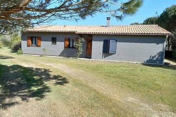 Maison de campagne pour 8 personnes, avec terrasse et jardin à Sainte-Eulalie-en-Born