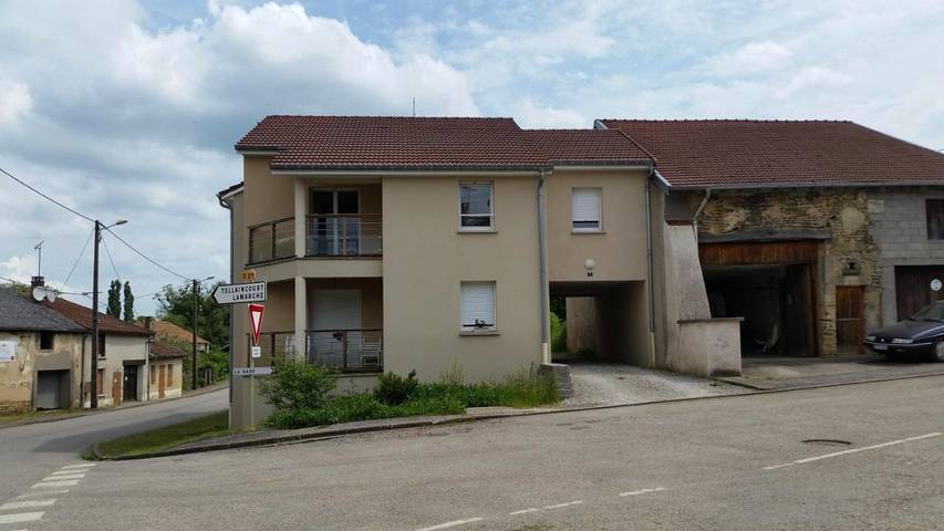 Gîte pour 6 personnes, avec vue et balcon, adapté aux familles à Damblain