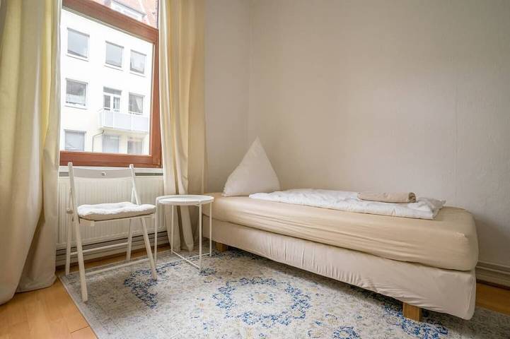 Ganze Wohnung, Stadtwohnung in Linden, pestahome - Stadtwohnung in Linden in Linden-Limmer, Hannover