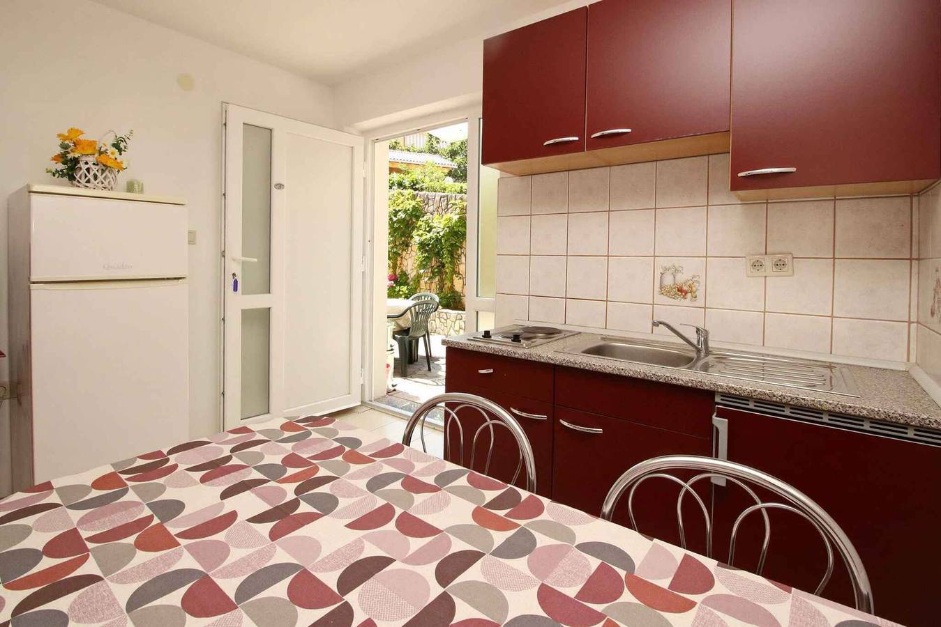 Ganze Ferienwohnung, Ferienwohnung mit Klimaanlage und Terrasse in Silo (Krk), Krk