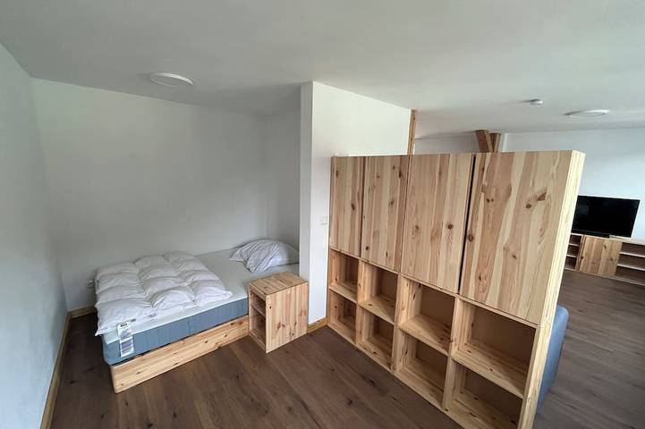 Ganze Wohnung, Turmzimmer - zentrale und moderne Ferienwohnung im Herzen von Wunsiedel in Wunsiedel, Landkreis Wunsiedel im Fichtelgebirge