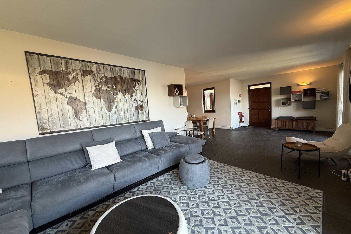 Entire apartment, Casa Tulipano Grande in Molina (Faggeto Lario), Faggeto Lario