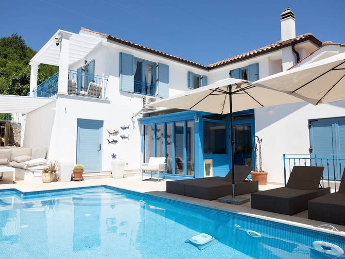 Vakantiehuis voor 9 personen, with zwembad and tuin as well as terras, met huisdier in Opatija Riviera