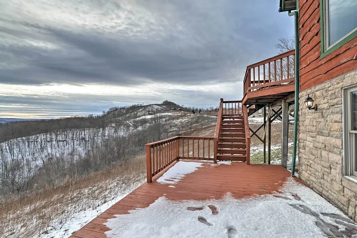 Log cabin for 12 people, with balcony - 1
