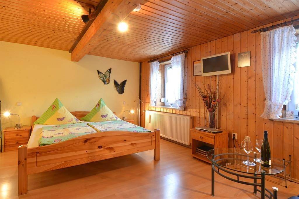 Ganze Ferienwohnung, Weingut-Ferienwohnung Jungblut in Konz, Landkreis Trier-Saarburg