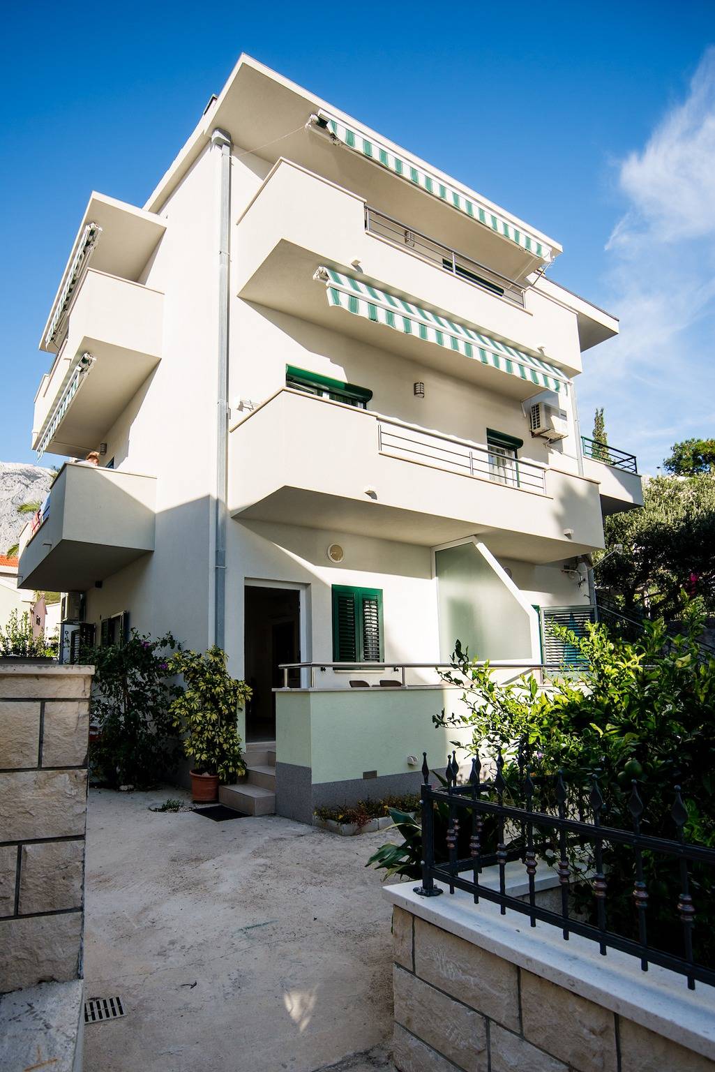 Appartement entier, Garçonniere prés de la plage Promajna, Makarska As-2605-c in Promajna, Makarska riviera