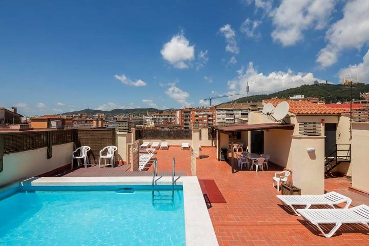 Apartahotel para 3 personas, con Terraza en Barcelona