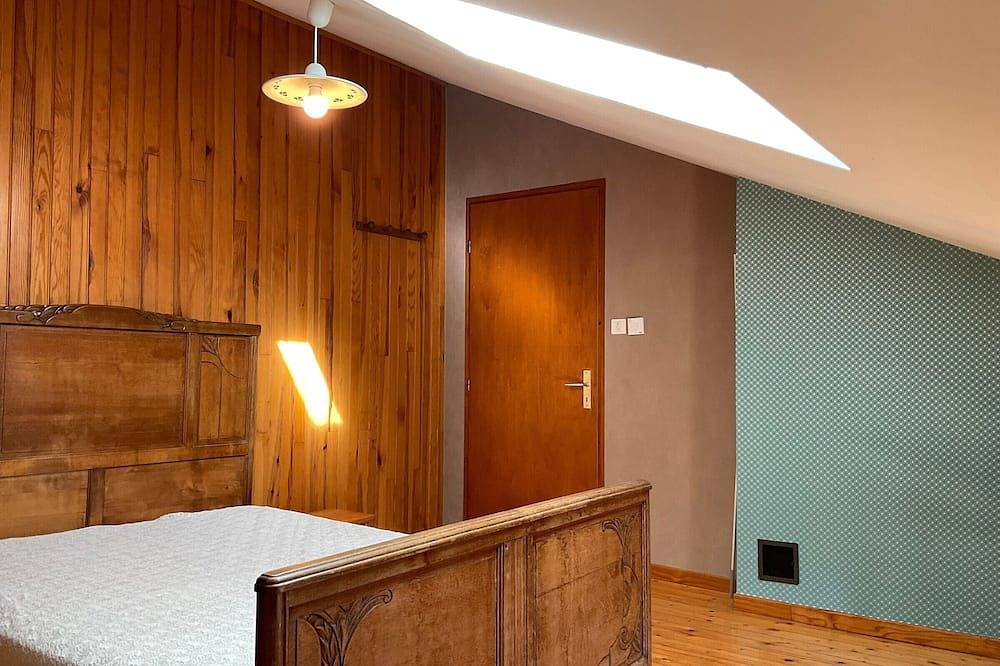 Maison de charme en pierres, proche de la nature, idéale pour balades, proche Épinal in Girancourt, Région d'Épinal