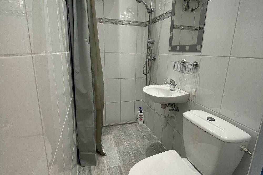 4 Guests: River & Garden Charm in Budapest, Central Hungary
