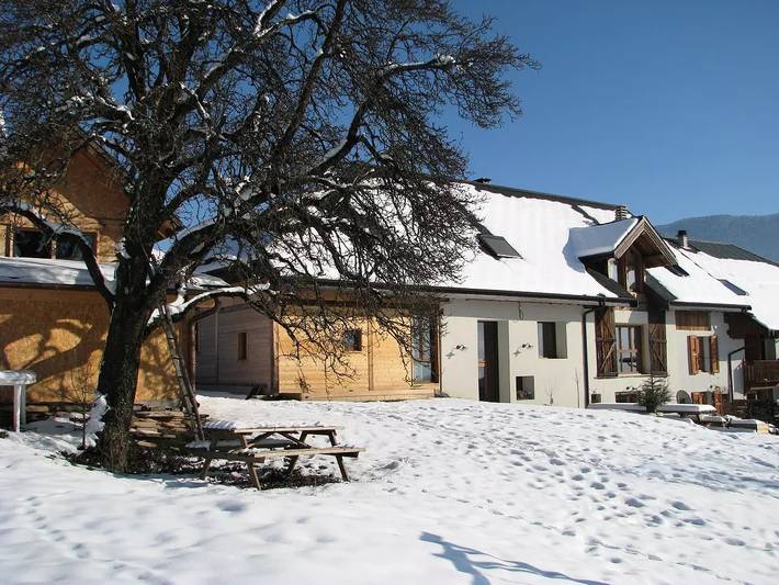 Gîte pour 15 personnes, avec jardin à Mercury - 3