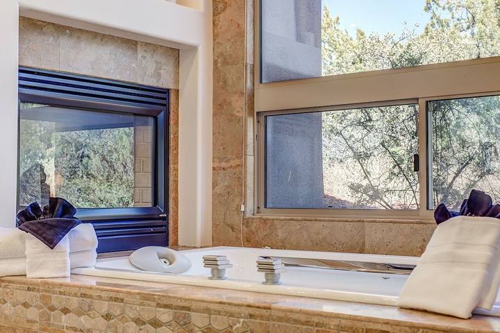 Vacation house for 13 people, with hot tub and balcony in Sedona