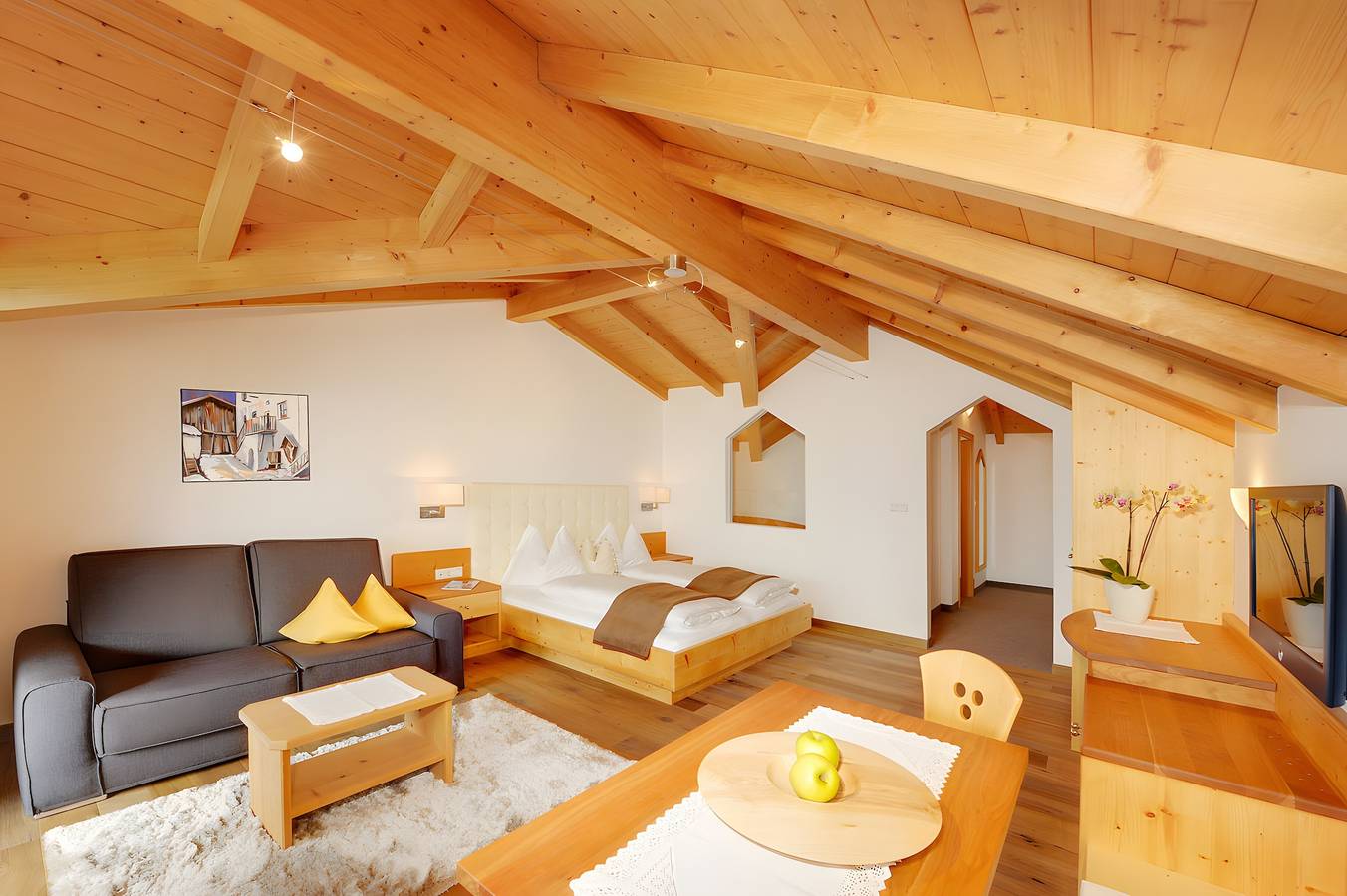 Zimmer 'Superior Doppelzimmer' mit Bergblick, Gemeinschaftsterrasse und Wlan in Dorf Tirol, Texelgruppe
