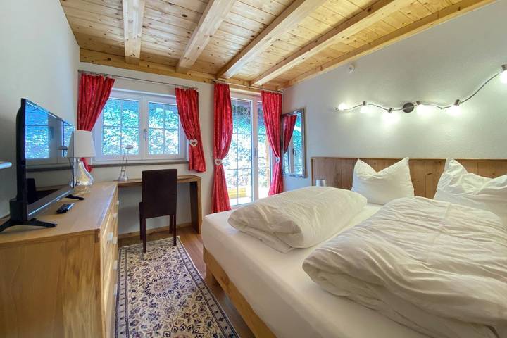 Ganze Wohnung, Chalet in Dienten mit Bergblick in Dienten am Hochkönig, Pinzgau