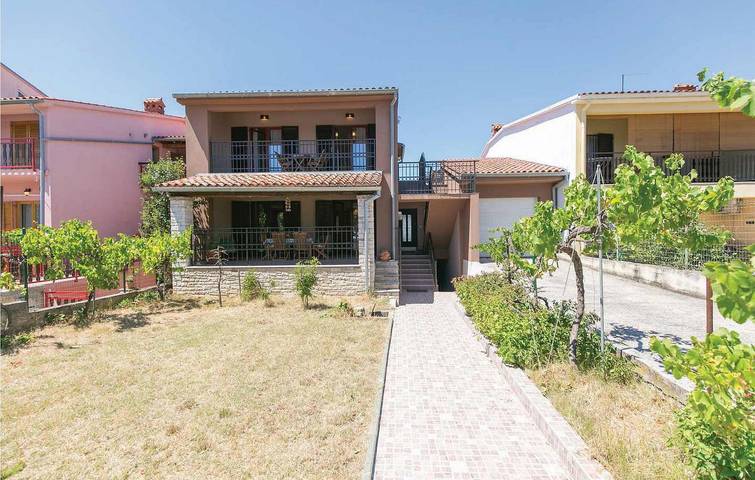 Ferienhaus für 12 Personen, mit Whirlpool und Terrasse - 1