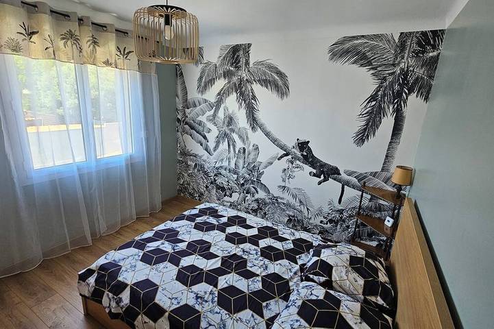 Location de vacances pour 7 personnes à Saint-Estève - 2
