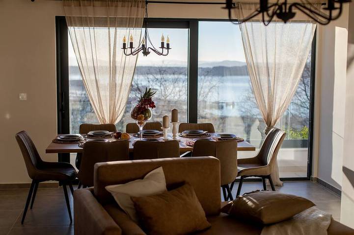 Villa für 6 Personen, mit Balkon und Garten in Trogir