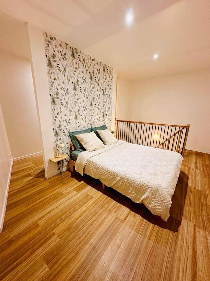 Appartement entier, One-Bedroom Apartment in Barbezieux-Saint-Hilaire, Charente