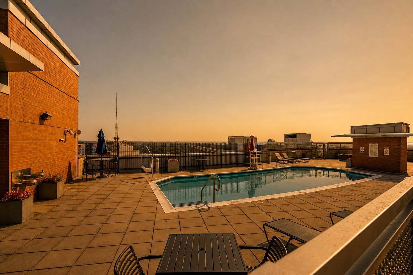 Apartamento entero, Downtown Silver Spring Walkable Metro Skyline Balcony Corner Suite | Luxe Pad in Silver Spring (Maryland), Maryland