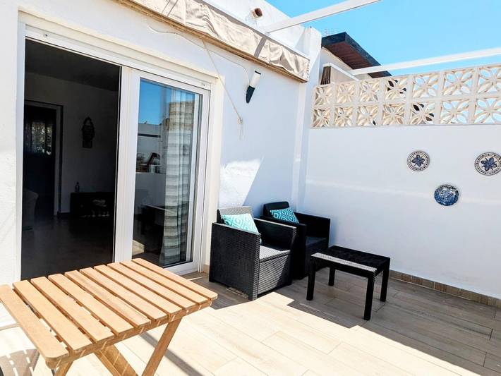 Apartamento para 2 personas, con terraza en La Fontanilla