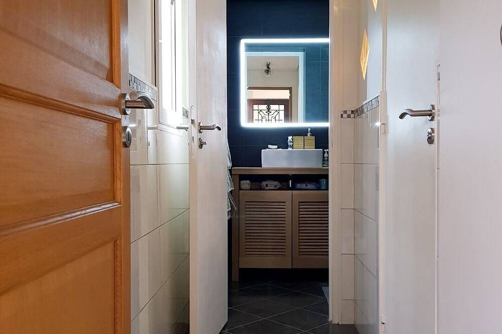 Cosy Bungalow 15 Min From Paris, 300M From Train Station in Cormeilles-en-Parisis, Val-d'Oise