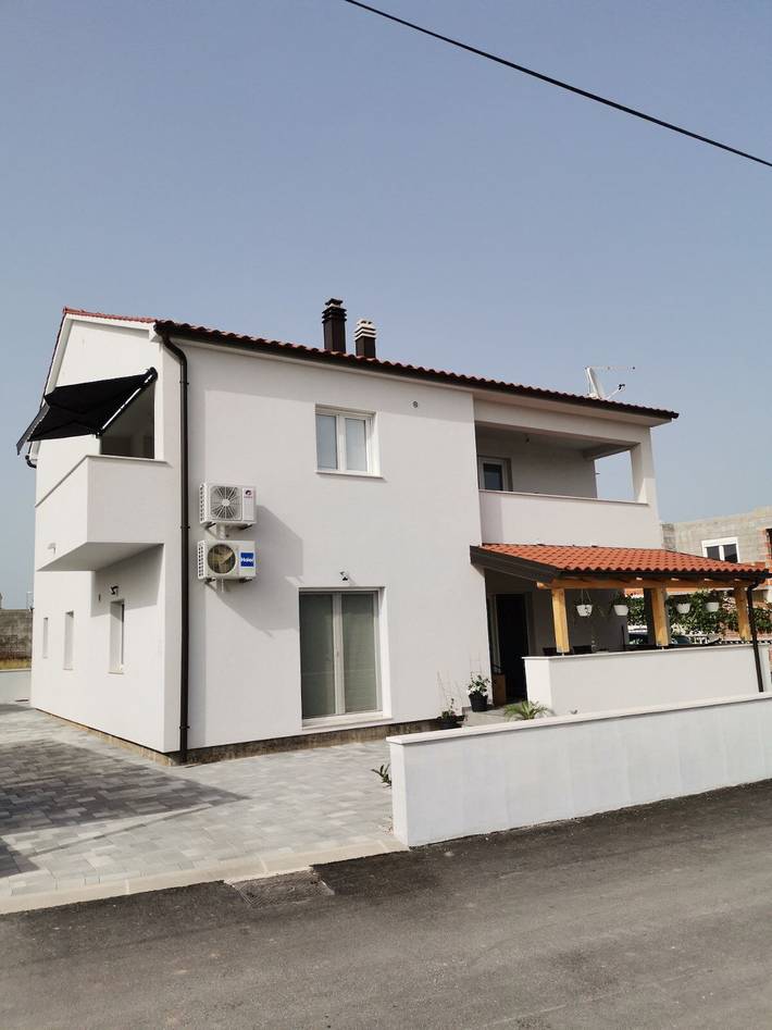 Ferienwohnung für 3 Personen in Vodice