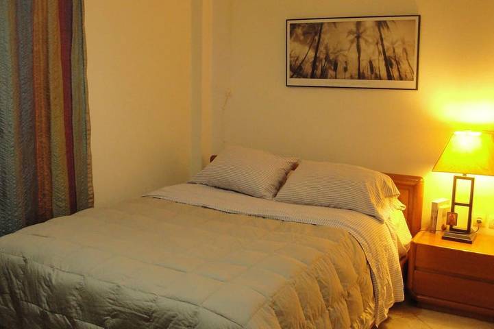 Gîte pour 5 personnes, avec jardin dans Saronida - 2