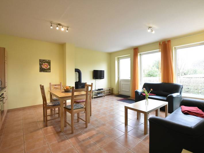 Ferienhaus für 14 Personen, mit Terrasse und Sauna, kinderfreundlich in Zierow - 2