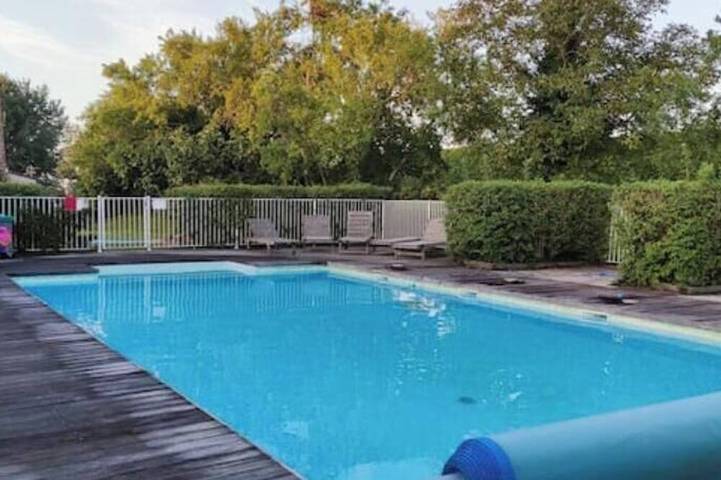 Location de vacances pour 15 personnes, avec jardin à Molières (région de Bergerac)