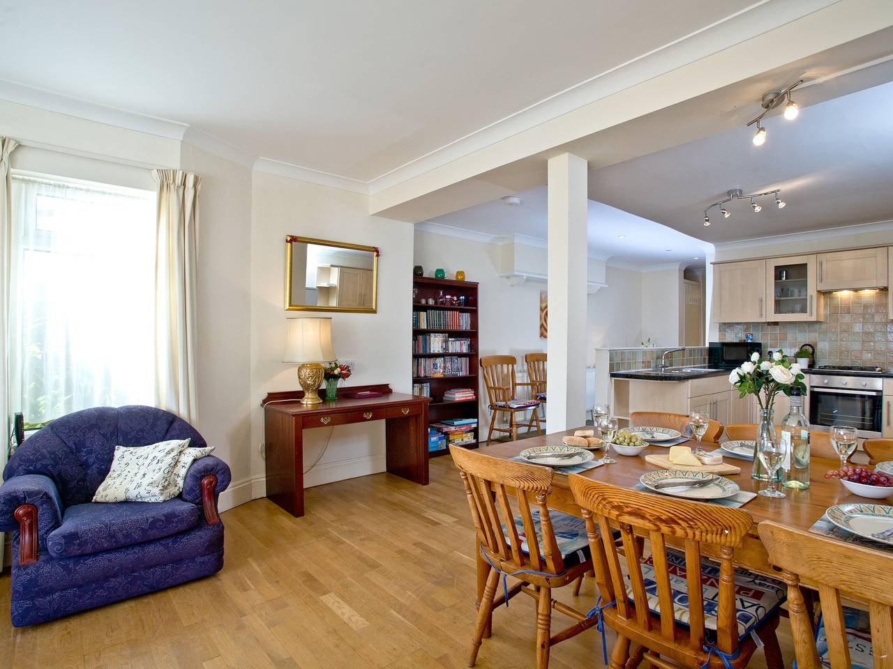 Entire apartment, 1 Roundham Heights in Paignton, Torbay