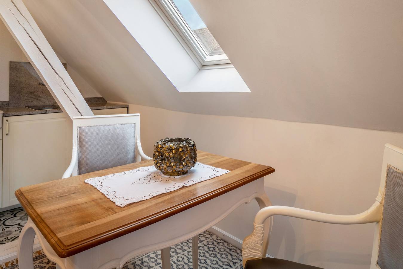 Ganze Wohnung, Ferienwohnung 'Lavendel' mit Gemeinschaftsgarten, Balkon und Wi-Fi in Oberrotweil, Vogtsburg im Kaiserstuhl