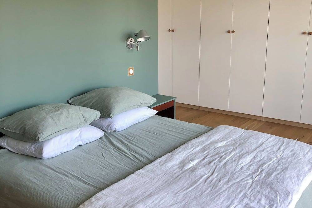 Villa 8 Couchages Avec Piscine à 8 Minutes à Pieds de la Plage à Bidart in Bidart, Région de Bayonne