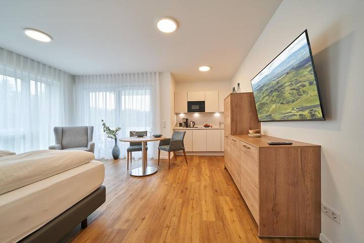 Ferienwohnung für 2 Personen, mit Balkon und Terrasse sowie Ausblick in Bad Driburg - 2