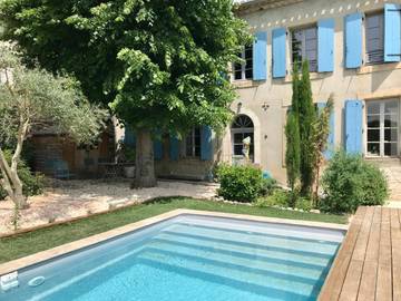 Chambre d’hôte pour 2 personnes, avec jardin ainsi que vue et piscine à Alaigne