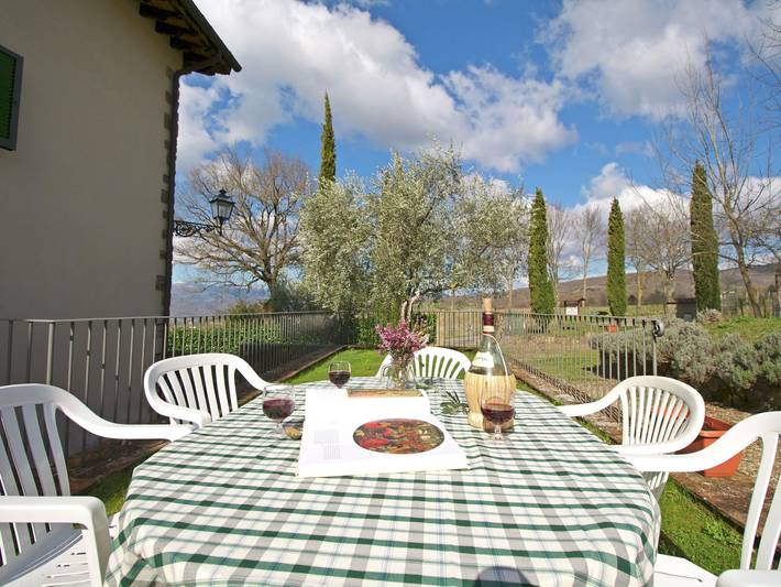 Gîte pour 4 personnes, avec terrasse et piscine à Poppi - 4