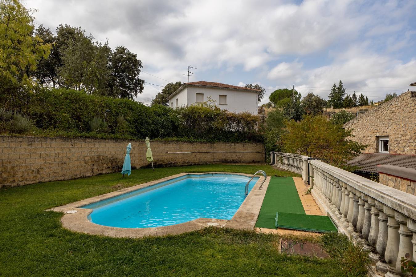 Casa Rural para 28 Personas en Burgohondo, Valle del Alberche