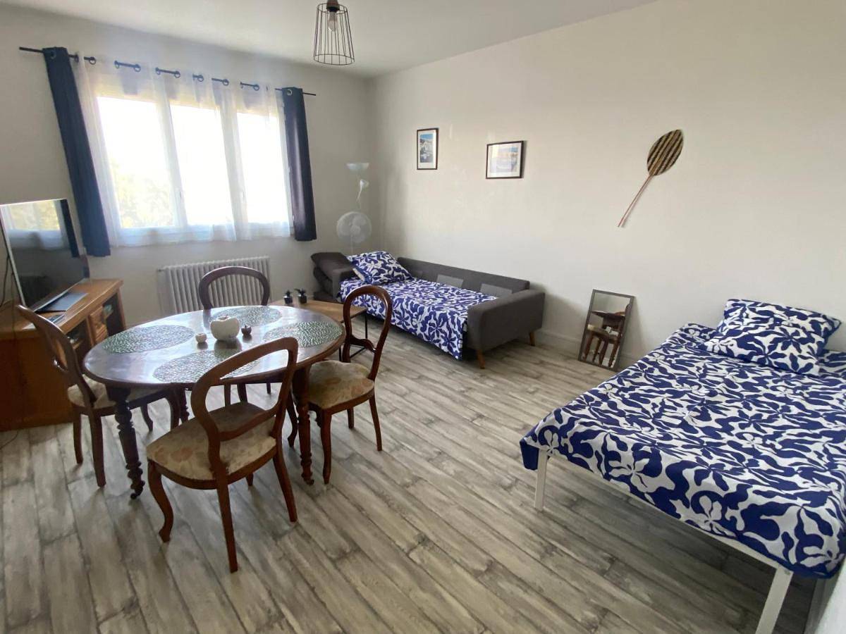Appartement entier, Appartement 4 personnes, 2 ch, parking gratuit et facile in Montceau-les-Mines, Région de Chalon-sur-Saône