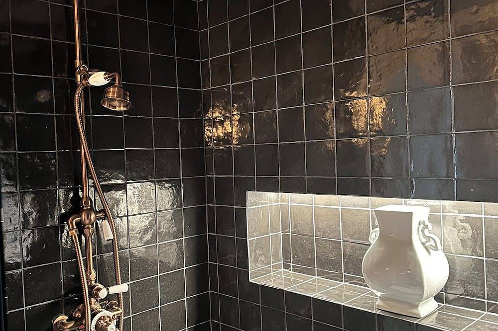\"Les Villas du Parc\" - Vittel Thermal Park\n\n\"Ambroise\" Guesthouse in Vittel, Neufchateau