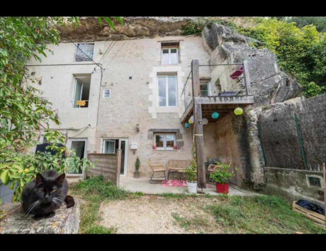 Entire apartment, Two-Bedroom Apartment in Poitiers, Vienne