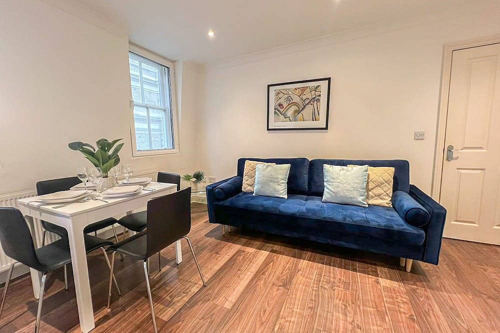 2 Bed flat w. Ac by Trafalgar square & London eye in Covent Garden, London