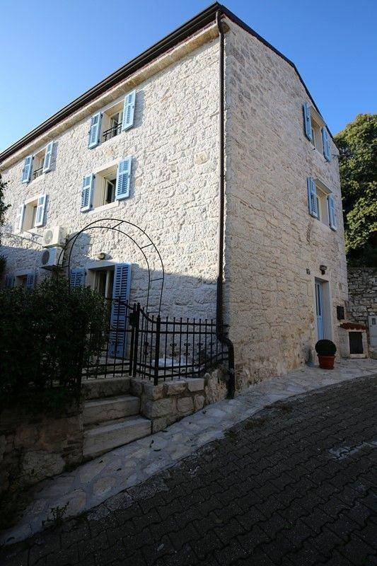 Ganze Ferienwohnung, App Nirvana mit Terrasse in der Altstadt von Vrsar in Vrsar, Vrsar-Funtana