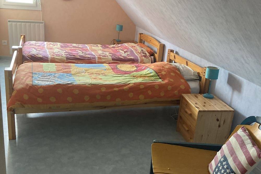 Blue House in Saint-Germain-sur-Ay, Coutances und Umgebung