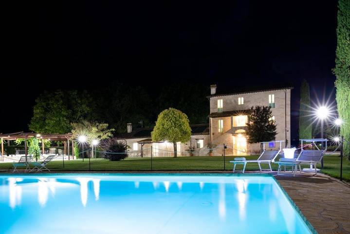 Apartamento de vacaciones para 4 personas, con piscina y sauna además de vistas y jardín, Se admiten mascotas - 1