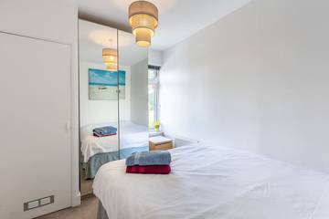 Holiday Home for 6 People in Chichester, West Sussex, Photo 2