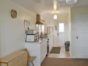 Log Cabin for 2 People in Isle of Anglesey, North-Wales, Photo 2