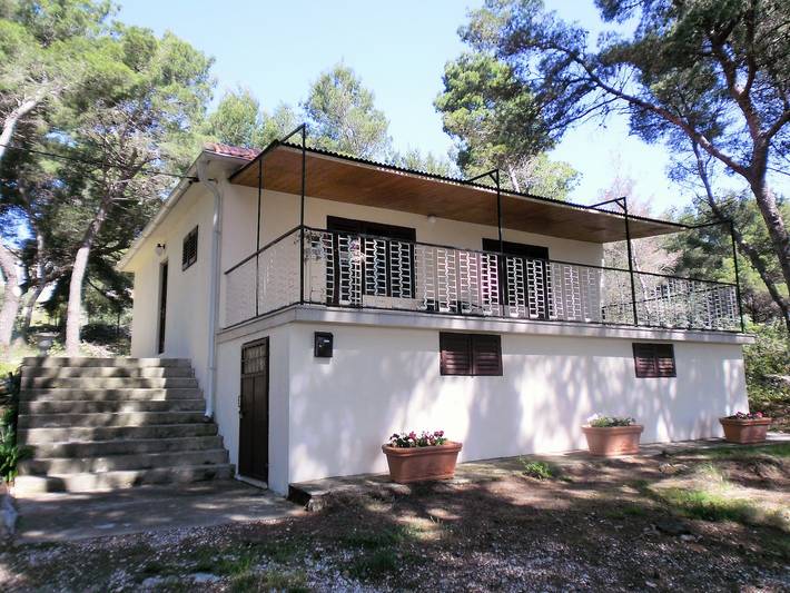 2-Zimmer-Haus mit Terrasse und Meerblick Sumartin, Brac in Sumartin, Brac