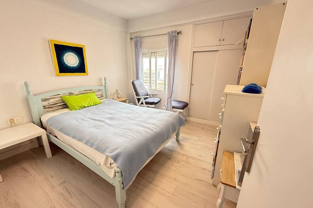 Entire apartment, Top apartment in Guardamar del Segura as good as new renovated 10 min walk to the sea in Playa Moncayo, Guardamar del Segura