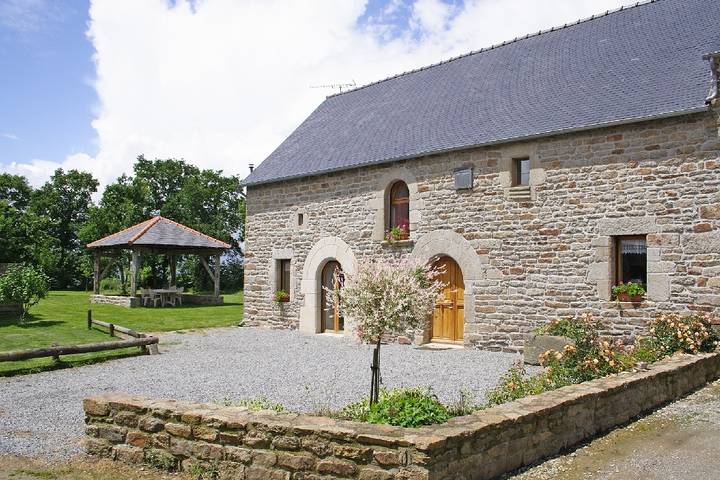Gîte pour 7 personnes, avec Terrasse et Jardin