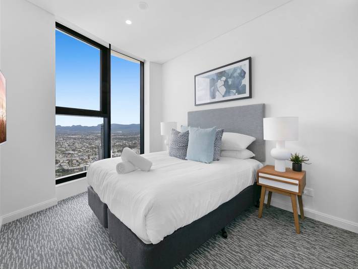 Holiday rental for 4 people, with pool and balcony/terrace as well as hot tub in Surfers Paradise