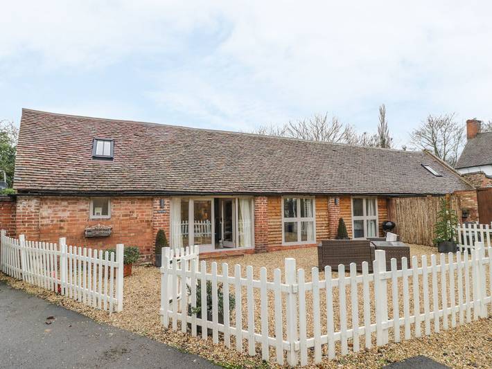 Log cabin for 4 people in Stratford upon Avon